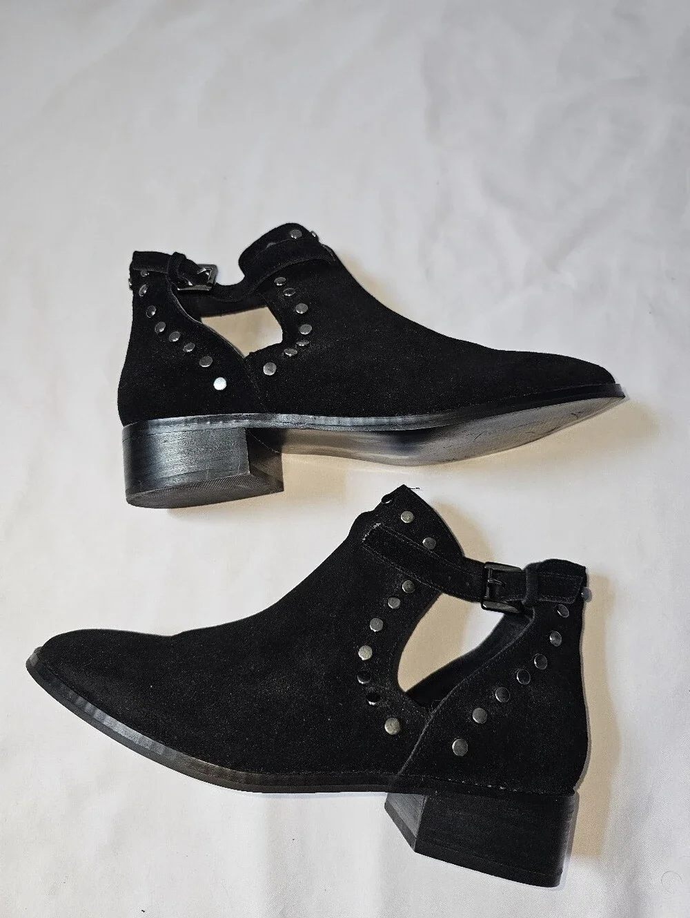 Carlos by Carlos Santana Black Studded Cutout Ankle Boots Size 8M